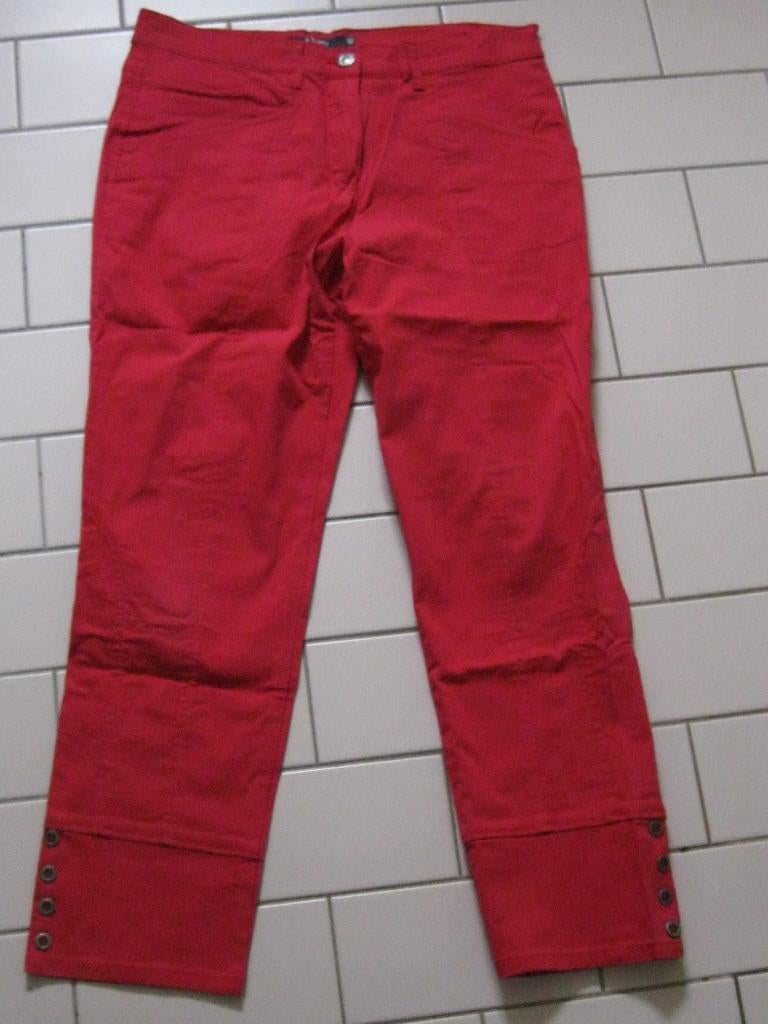 maat M, (40) 1 nieuwe rode 7/8 broek, stretch, Maat 38/40 (M), Enjoy, Nieuw, Ophalen of Verzenden