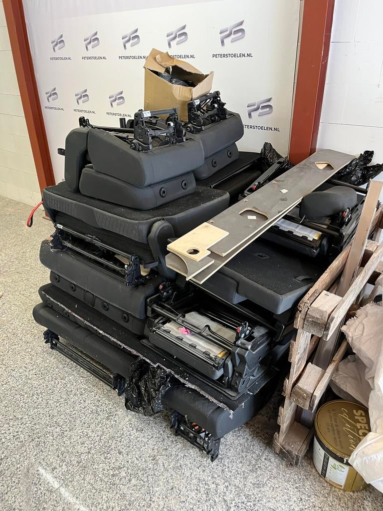 Achterbanken stoelen VW Caddy nieuwe type GRATIS, Auto-onderdelen, Interieur en Bekleding, Ophalen of Verzenden, Gebruikt, Volkswagen