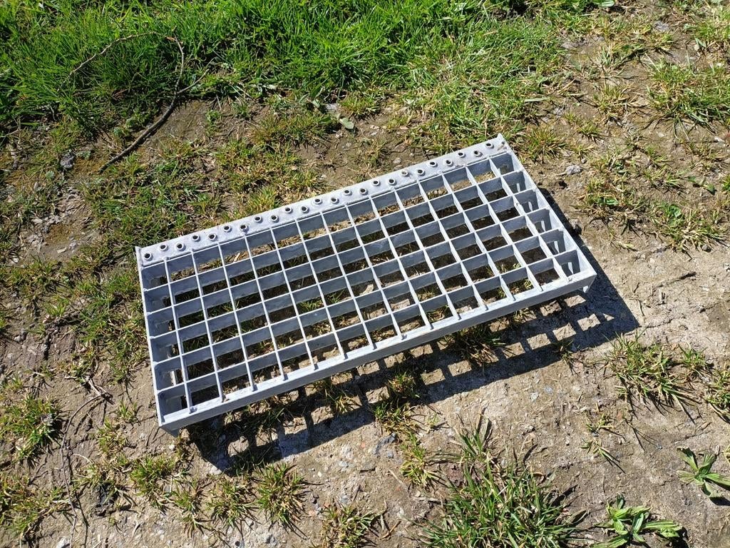 Gegalvaniseerde trap treden 10 stuks, Ophalen, Minder dan 2 meter