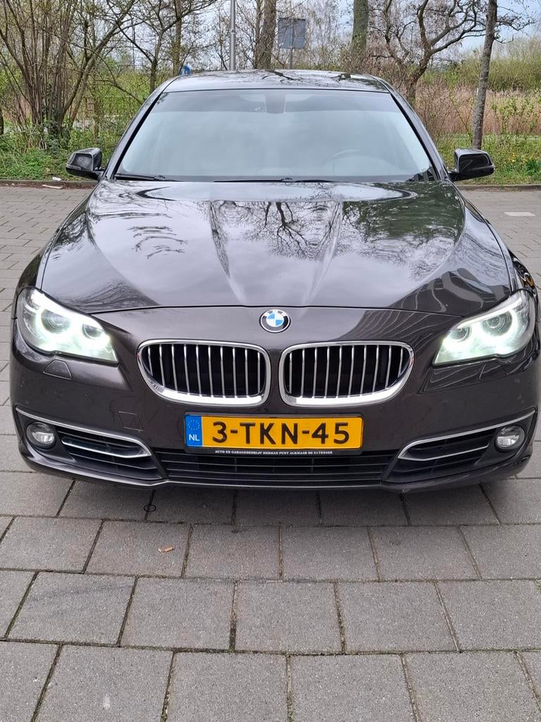 BMW 5-Serie 2.0 520I AUT 184 PK Sedan 2014 Bruin, Achterwielaandrijving, 4 cilinders, 5-Serie, 17 km/l
