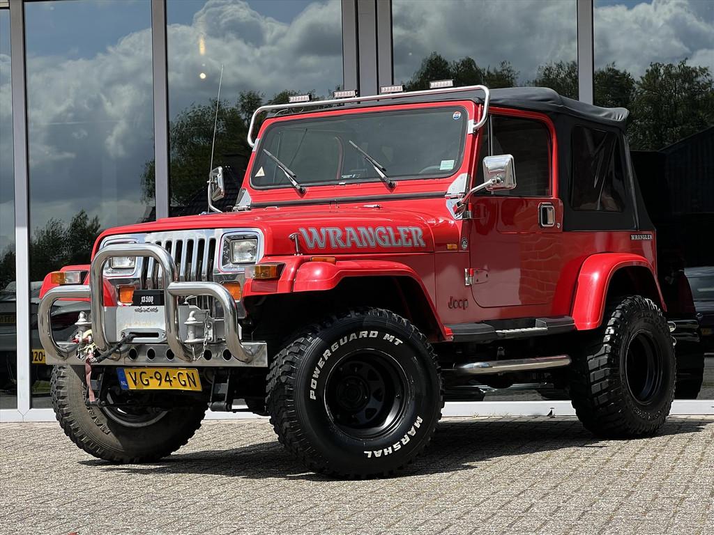 Jeep Wrangler 2.5 SOFTTOP 4X4 / Elektrische lier / Org NL /, 4 cilinders, 4 stoelen, Handgeschakeld, Vierwielaandrijving