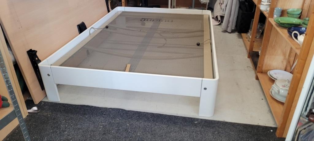 Auping Auronde 140 x 200 inclusief matras, Ophalen, Gebruikt, Postbus 67, Tweepersoons