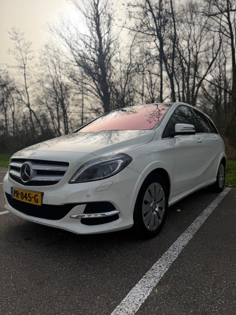 Mercedes-Benz B-Klasse Electric Drive 2017 Wit, Auto's, USB, Overige bekleding, 180 min, Wit