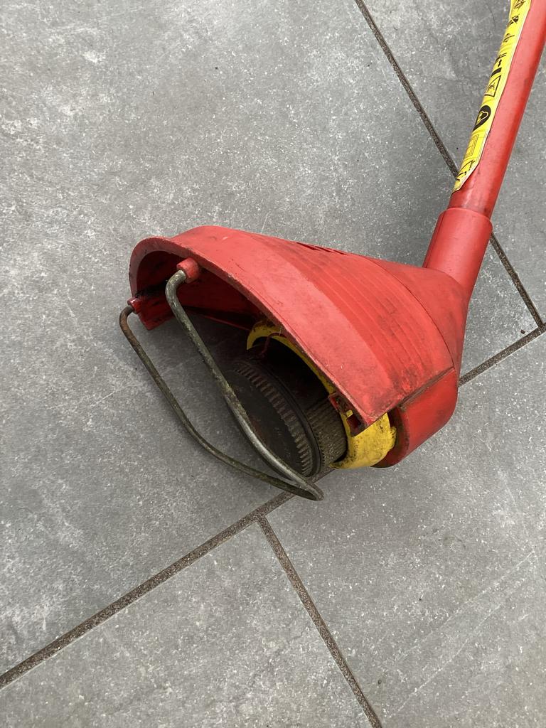 WOLF-Garten grastrimmer - Elektrisch, Gebruikt, Tuin en Terras, Grastrimmers, Ophalen of Verzenden, Gebruikt, 30 tot 50 cm, Elektrisch