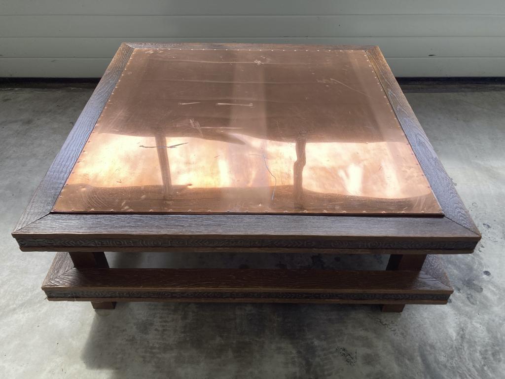 Antieke tafel met koper blad en randen., Ophalen