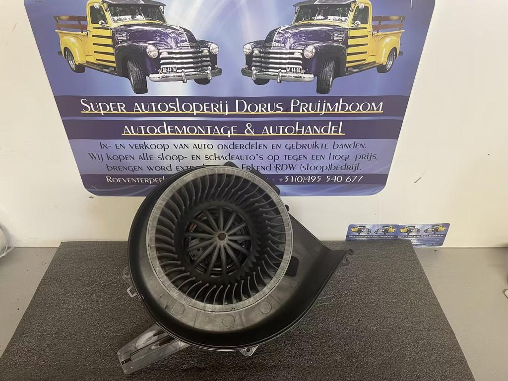 Vw polo 6r kachelventilator, Gebruikt, Volkswagen, Volkswagen AG, Berliner Ring 2
38440  Wolfsburg, DE