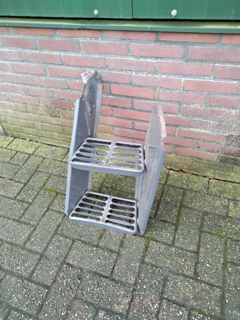 Traptrede fendt 300, Ophalen, Gebruikt