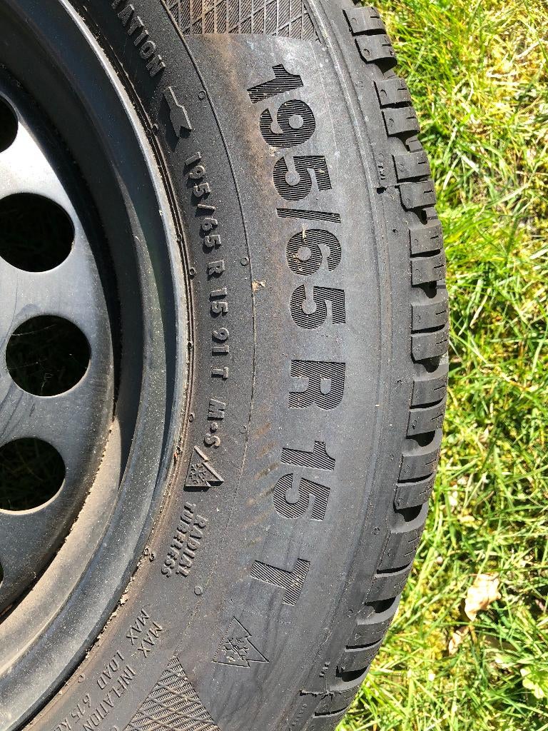 Set Continental winterbanden (4 stuks) – 225/50 R17, Auto-onderdelen, Banden en Velgen, Ophalen, Gebruikt, 17 inch, Winterbanden