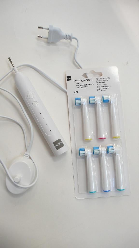 Hema Soft elektrische tandenborstel, Sieraden, Tassen en Uiterlijk, Uiterlijk | Mondverzorging, Ophalen of Verzenden, Zo goed als nieuw