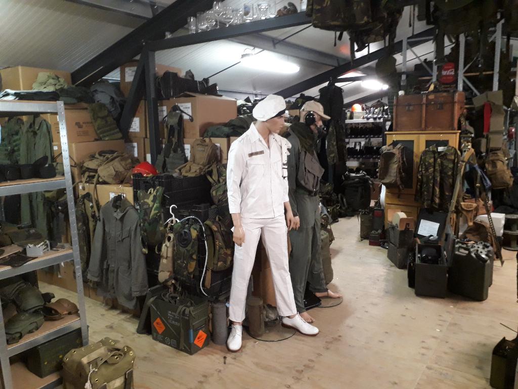 Groothandel legerspullen partij legerspullen legerdump, Ophalen of Verzenden, Landmacht, Nederland, Overige typen