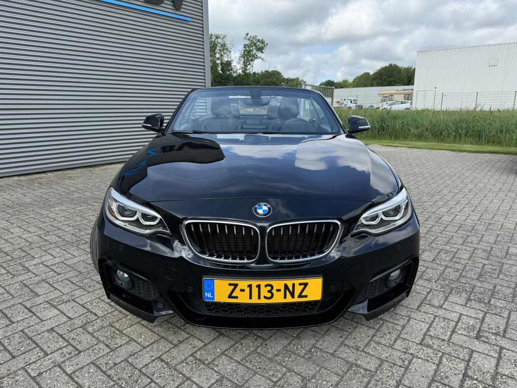 BMW 2 Serie Cabrio 218i High Executive M Sport 18 inch Xenon, Keurmerk '100% Onderhouden', 745 kg, Gebruikt, 4 stoelen