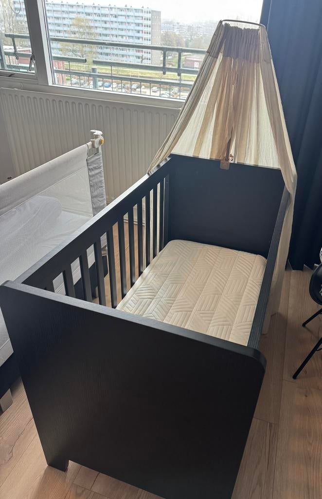 Kinderbedje 60x120 + matras (nieuwstaat!), Ophalen, Nieuw, Jongetje of Meisje