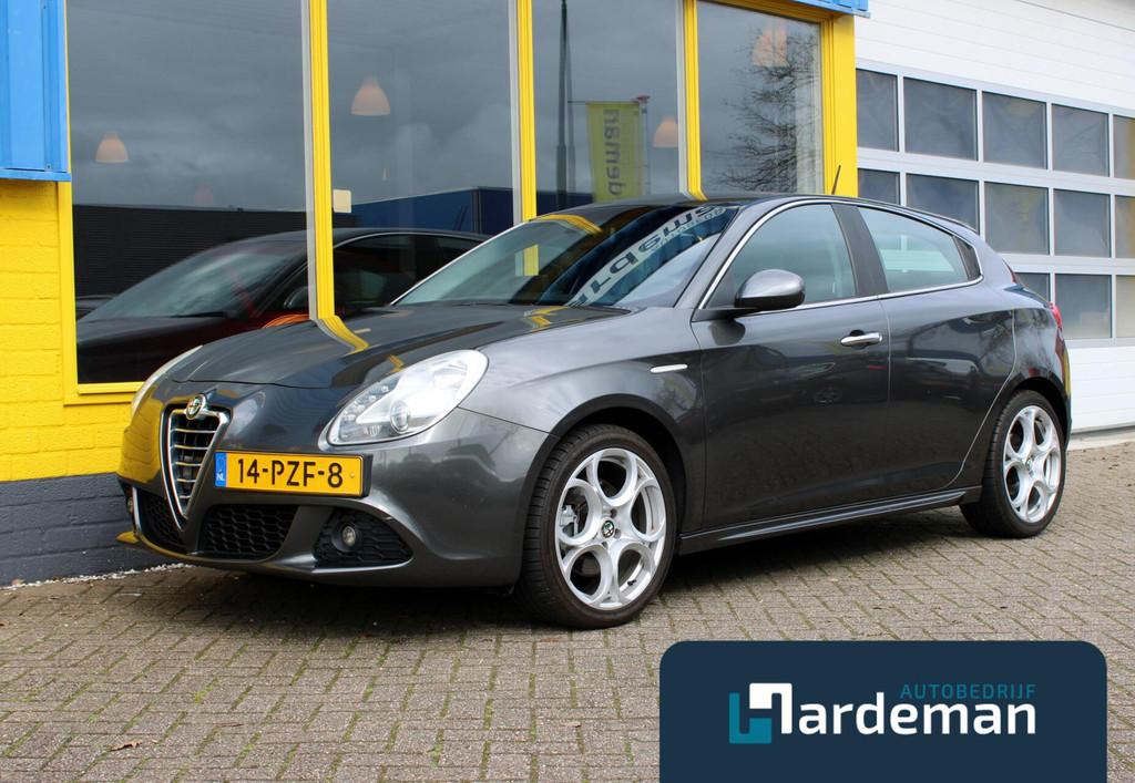Alfa Romeo Giulietta 1.4 T 170PK Distinctive Clima Navi, Voorwielaandrijving, Euro 5, Stof, Gebruikt