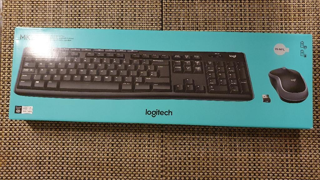 Logitech MK270 Nieuw Toetsenbord Logi US Int'l draadloos, Toetsenbord en muis-set, Nieuw, Ophalen of Verzenden, Draadloos