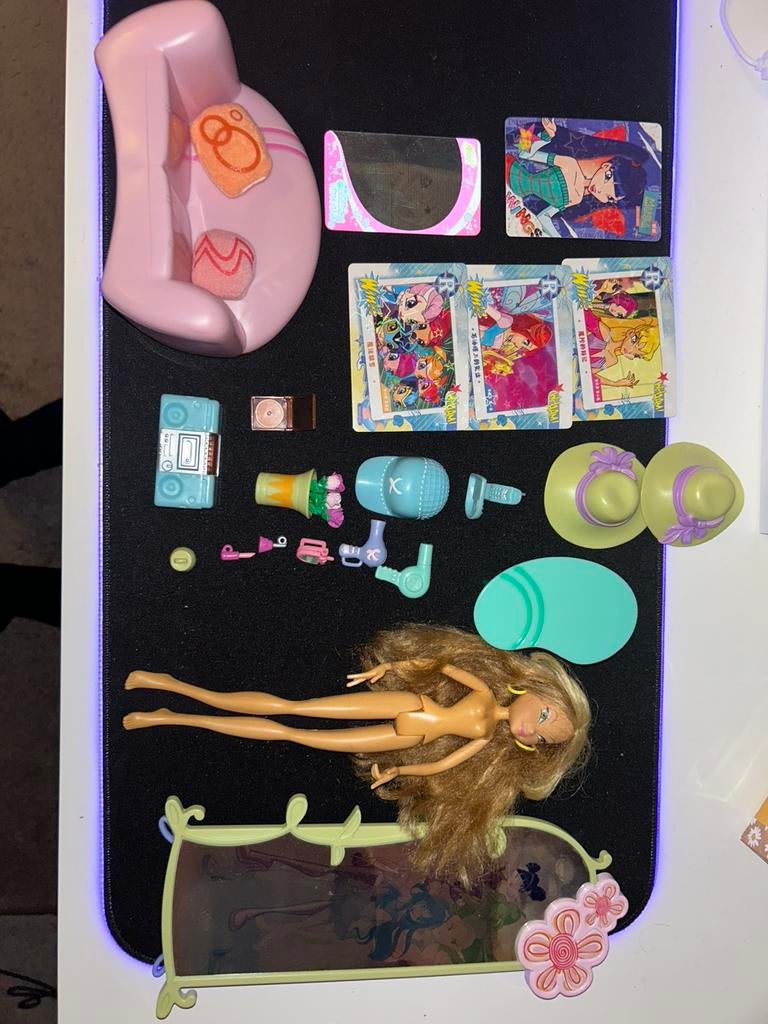 Winx set + flora pop, Ophalen of Verzenden, Zo goed als nieuw, Pop