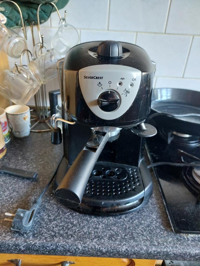 SilverCrest Espresso Apparaat - Compact en Functioneel halen, Witgoed en Apparatuur, Koffiezetapparaten, Stoompijpje, Gebruikt