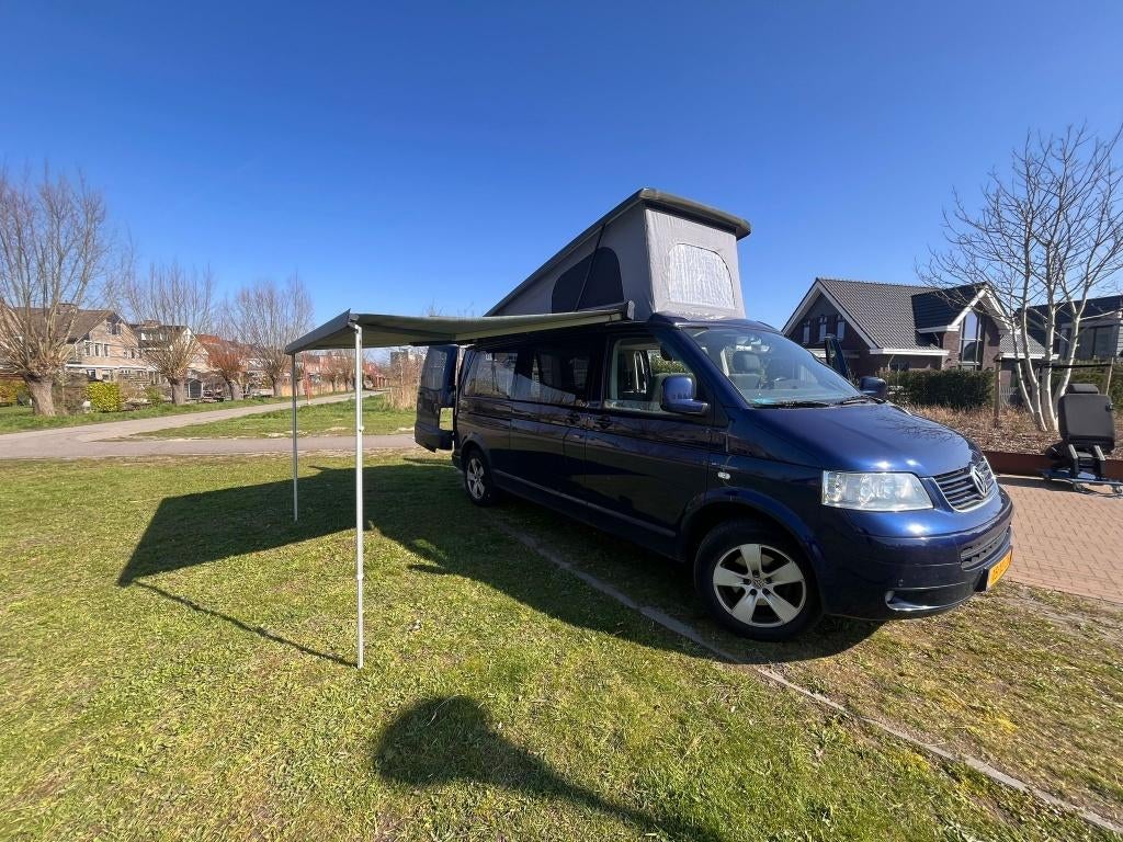 Volkswagen Camper Transporter 2.5 Kombi TDI 96KW 2007 Blauw, Auto's, Voorwielaandrijving, Stof, Overige carrosserieën, Blauw