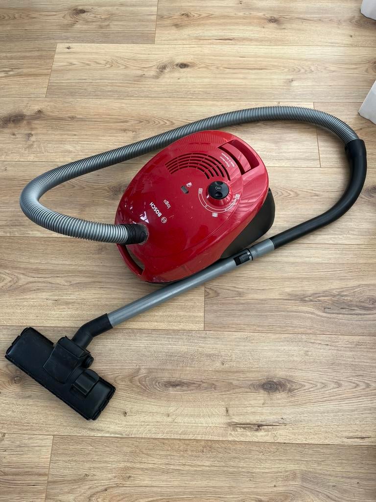Bosch Logo zakstofzuiger, Witgoed en Apparatuur, Stofzuigers, Gebruikt, Stofzuiger, Minder dan 1200 watt, Ophalen