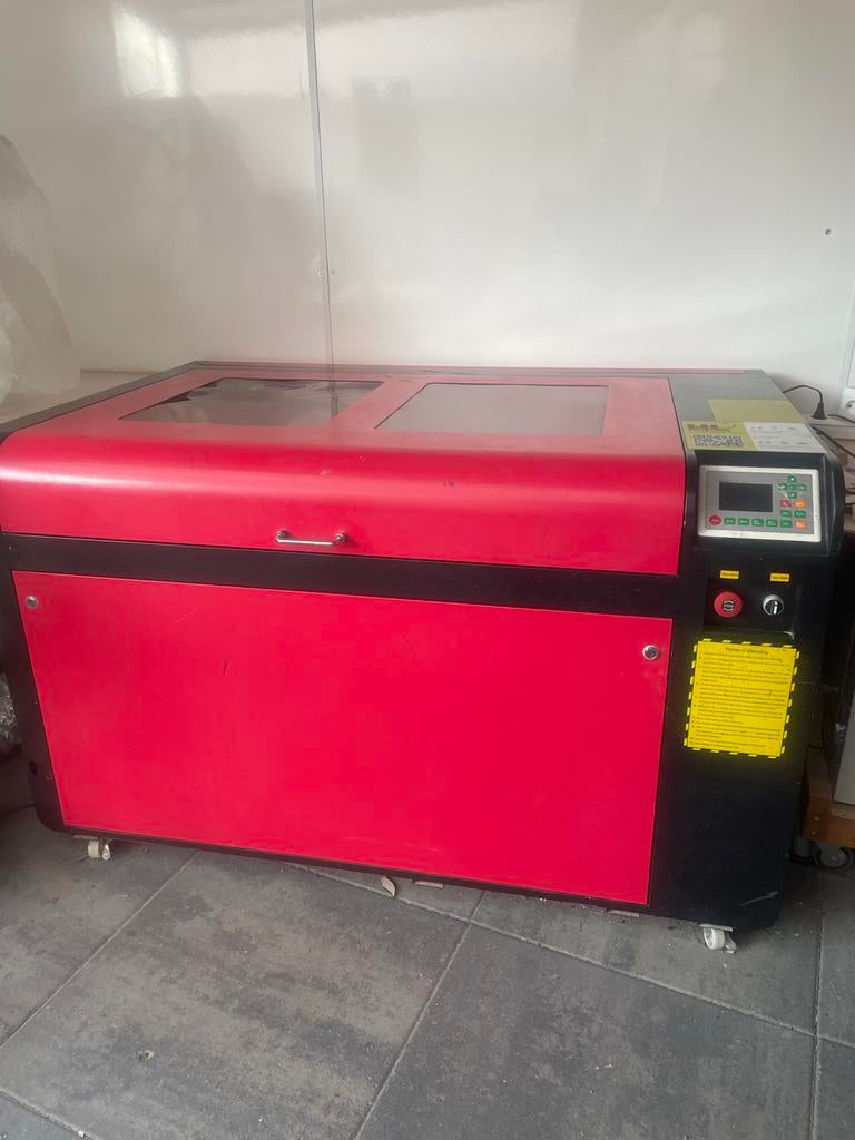 Co2 Laser snij- en graveermachine 100W, Ophalen, Gebruikt