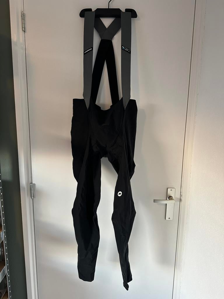Assos Mille GT C2 Winter Bibshort, Fietsen en Brommers, Fietsaccessoires | Fietskleding, Ophalen