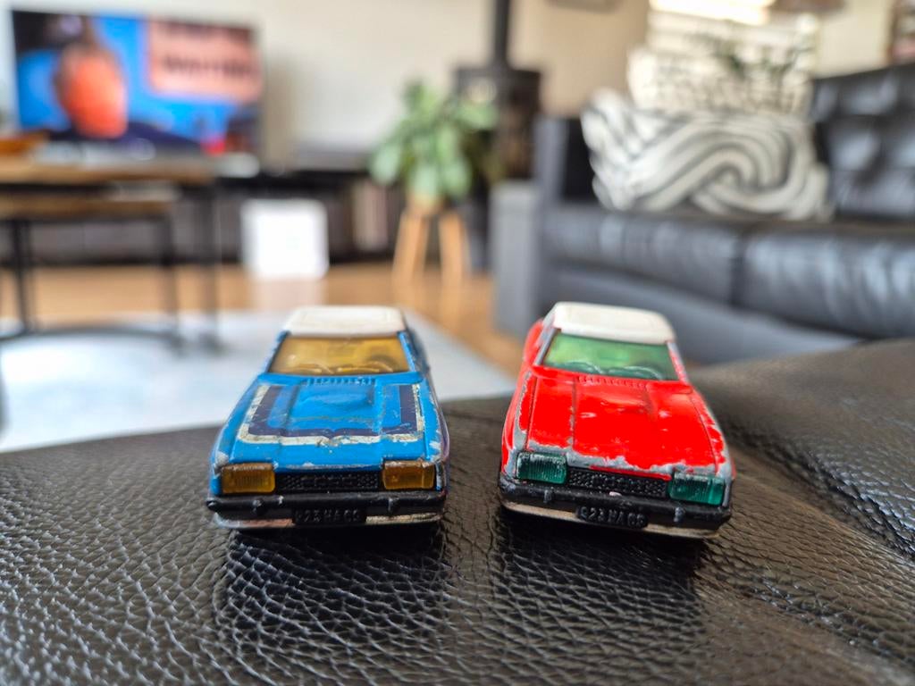 Twee Majorette Ford Capri modelauto's 1/60, Overige merken, Gebruikt, 1:50 of kleiner, Auto