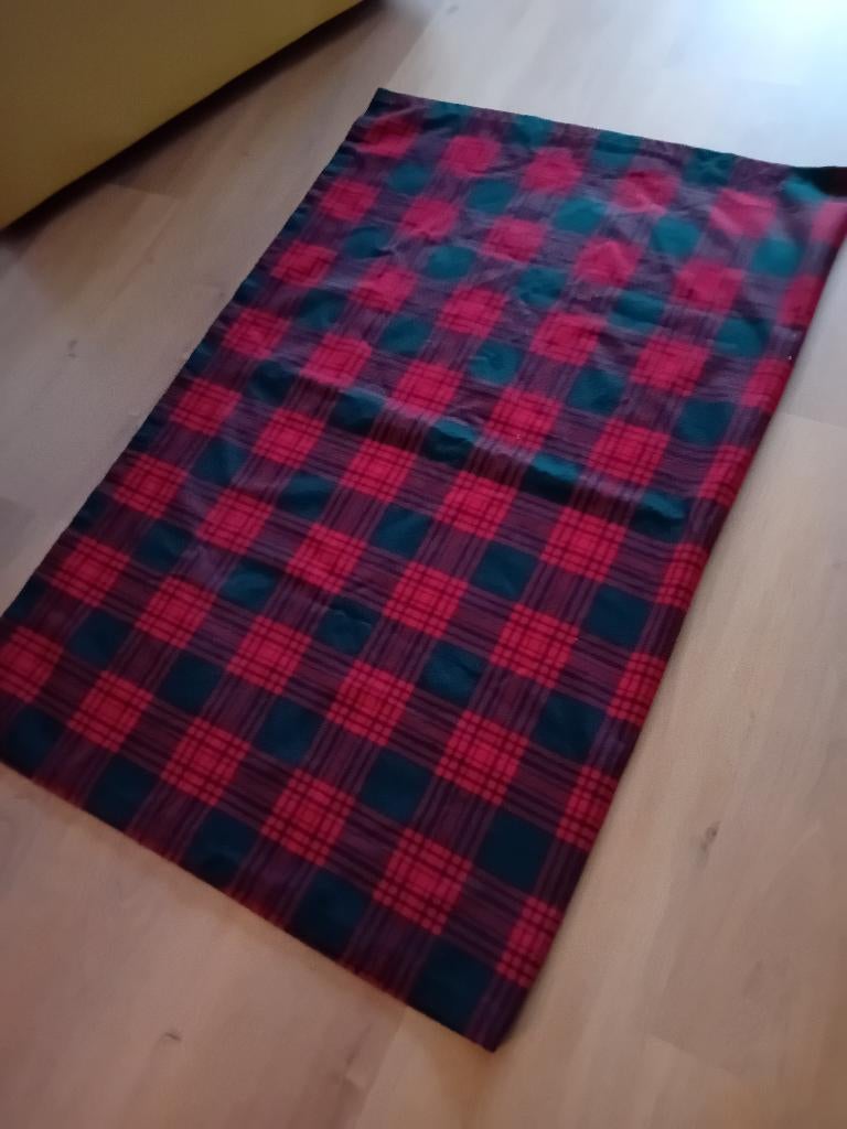 Tafel kleed of idd stof geblokt 165 x 125 dikke stof, 120 cm of meer, Nieuw, Ophalen of Verzenden, Katoen