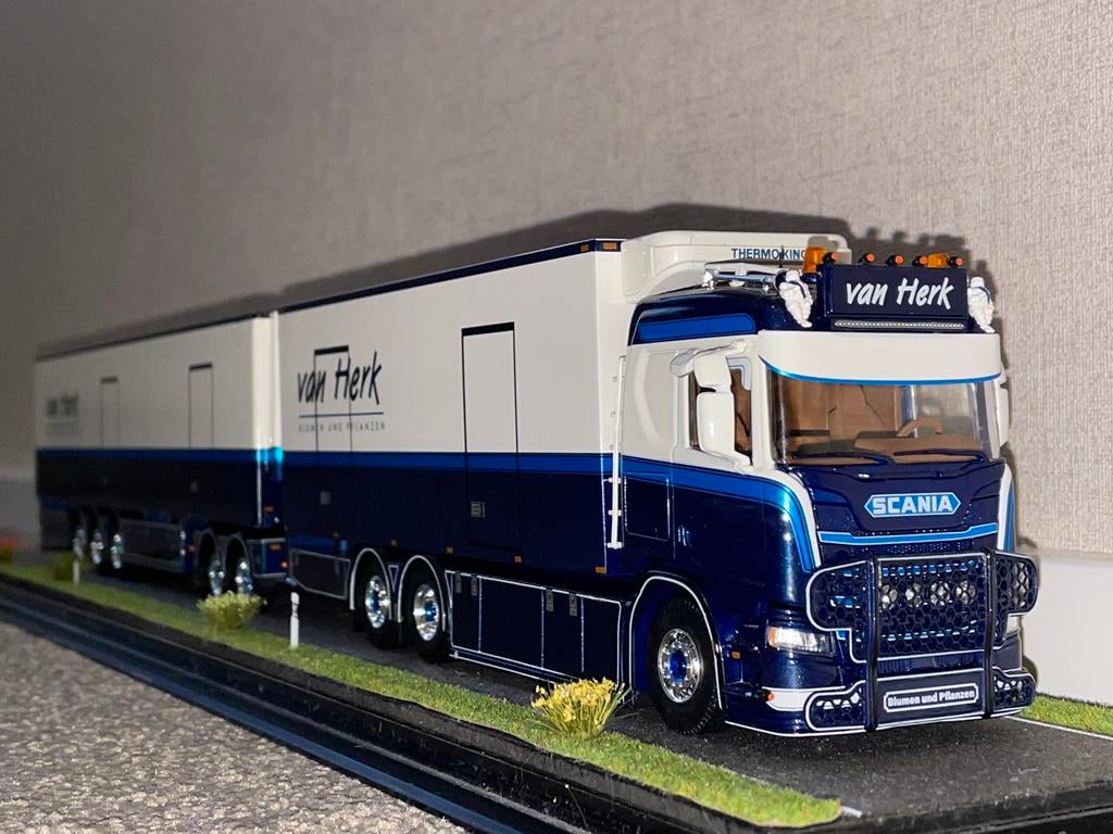 Tekno Van Herk LZV, Ophalen, Zo goed als nieuw, Bus of Vrachtwagen, Tekno