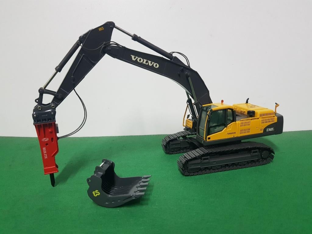 VOLVO EC480CL  graafmachine NZG 1/50, Ophalen of Verzenden, Zo goed als nieuw, Overige typen, NZG