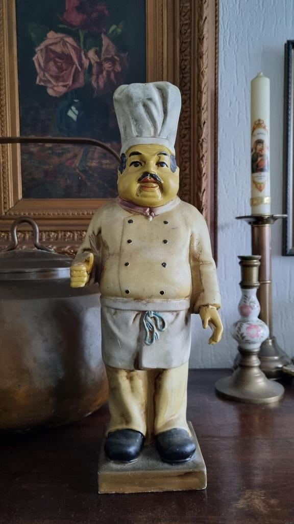 Keramiek beeld van een chef kok., Ophalen of Verzenden