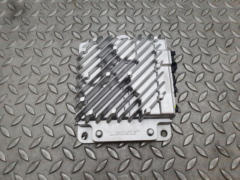 RENAULT CLIO VERSTERKER UNIT AUDIO 2019, Gebruikt, -, -, Ophalen of Verzenden