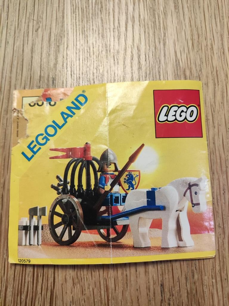 Lego 6016 - Wapenkar met Ridder en Paard, Kinderen en Baby's, Speelgoed | Duplo en Lego, Gebruikt, Lego, Complete set, Ophalen of Verzenden