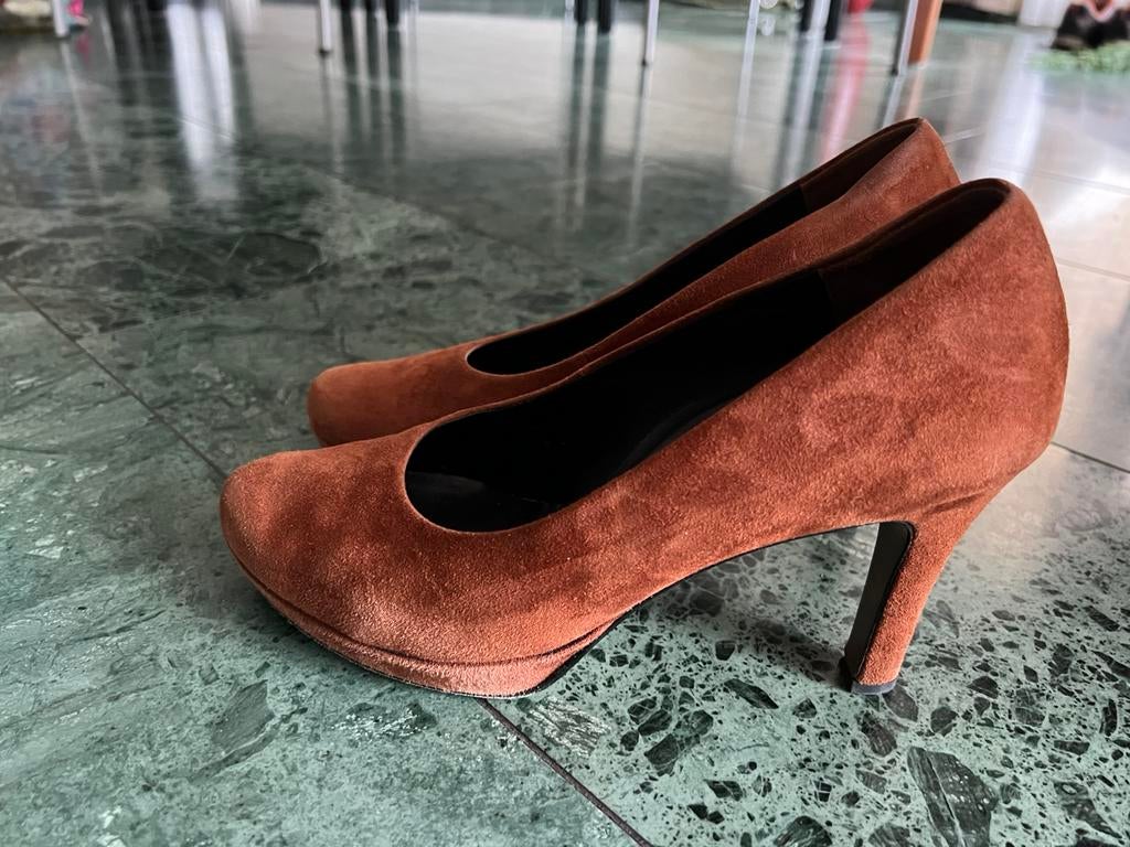Paul Green pump bruin cognac maat 39,5 suède, Pumps, Bruin, Ophalen of Verzenden, Zo goed als nieuw
