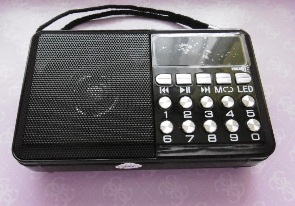 Radio, muziekspeler en ledlamp in één Multifunctionele radio, Ophalen of Verzenden, Nieuw, Overige typen