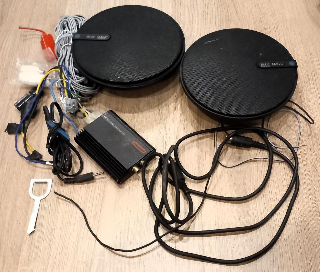 LEEGVERKOOP - Blaupunkt inbouw speakers 2-Kanaals Versterker, Ophalen, Gebruikt