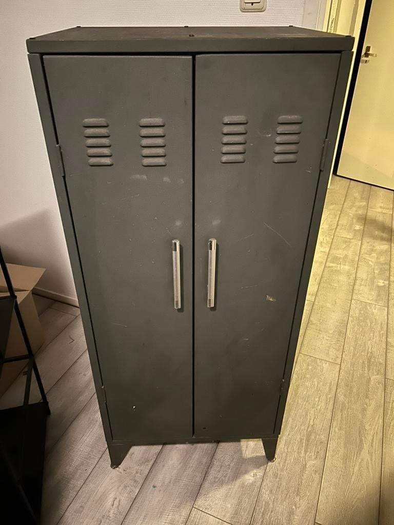 Mooie industriele kast €25, Ophalen of Verzenden, Gebruikt