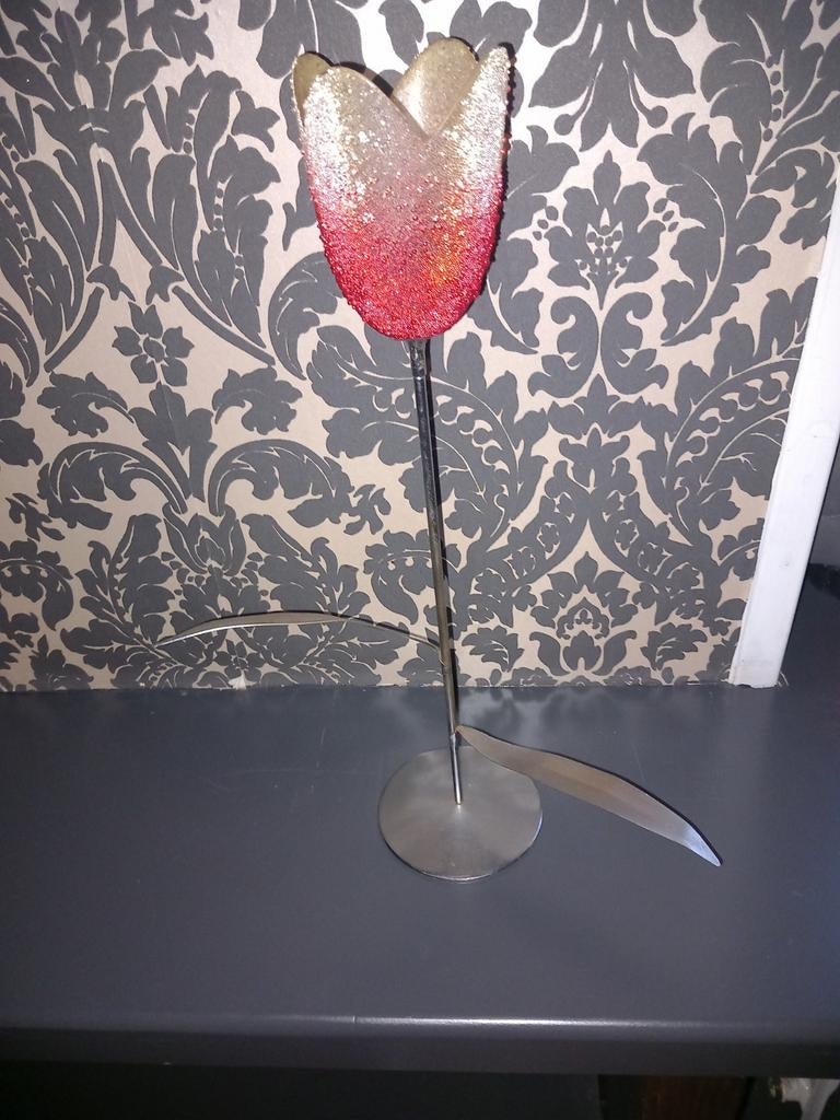 Decoratieve metalen tulp, Huis en Inrichting, Lampen | Tafellampen, Gebruikt, Ophalen of Verzenden, Metaal, Modern