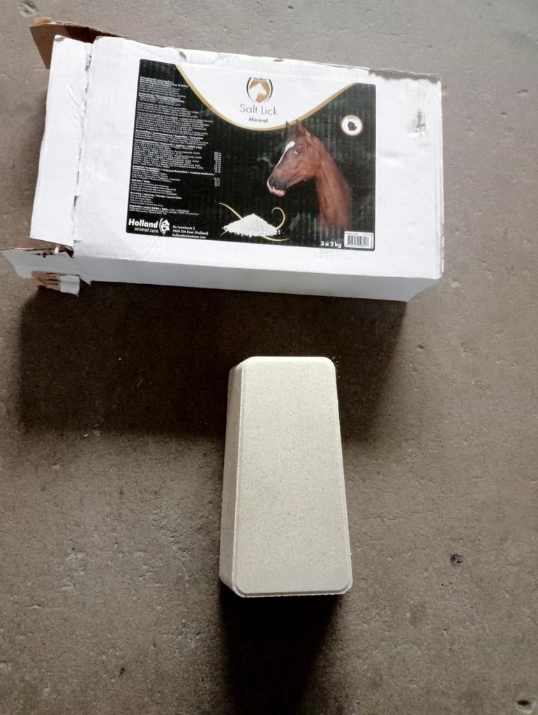 Mineralen liksteen 2 kg, Dieren en Toebehoren, Ophalen of Verzenden, Nieuw, Overige soorten