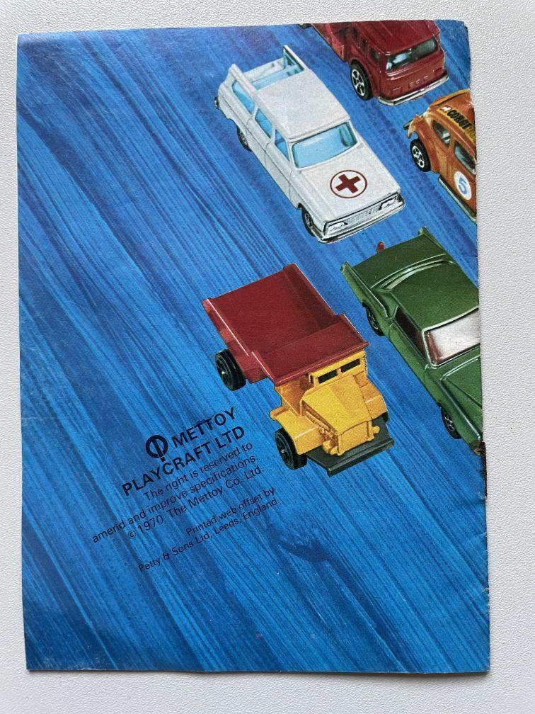 Dinky, Corgi modelautos katalogs, Ophalen of Verzenden, Zo goed als nieuw, Auto, Overige merken