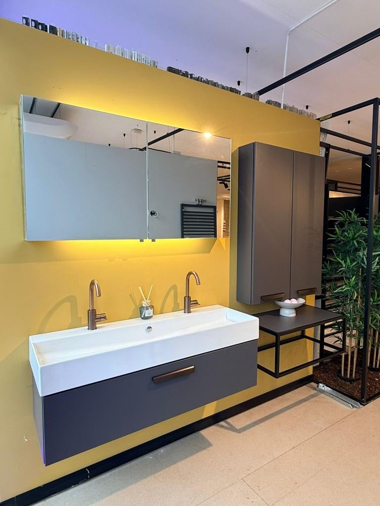 Badmeubelset merk Detremmerie uit showroom   120x40cm, Huis en Inrichting, Badkamer | Badkamermeubels, Ophalen, Spiegelkast, 100 tot 150 cm