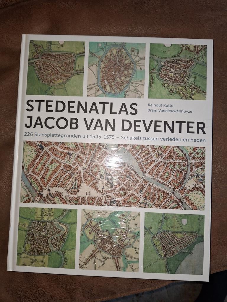 Stedenatlas Jacob van Deventer - Groot Boek, Boeken, Overige atlassen, Voor 1800, Nieuw, Ophalen of Verzenden