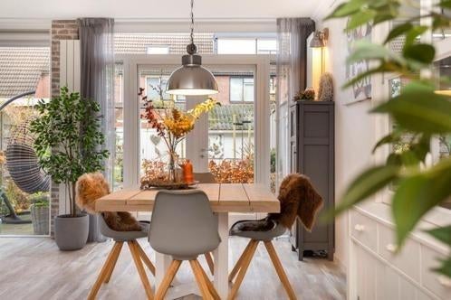 Superleuke vierkante eetkamertafel van greywash steigerhout, Huis en Inrichting, Tafels | Eettafels, Landelijk - Scandinavisch