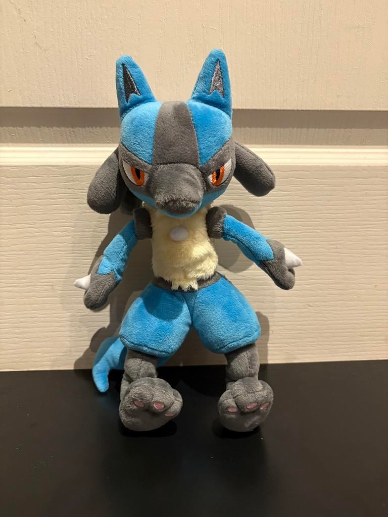 Pokemon Lucario Knuffel uit Pokemon Center Japan Tokyo, Kinderen en Baby's, Speelgoed | Knuffels en Pluche, Ophalen of Verzenden