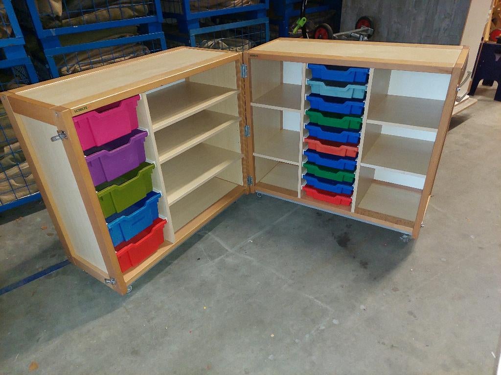 Schilte dubbele kast / blok kast / knutselkast / KDV-kast, Ophalen of Verzenden, Zo goed als nieuw