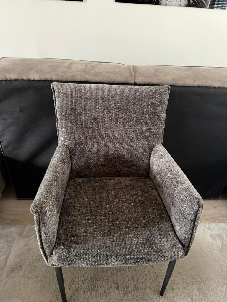 Eerkamerstoelen, grijs, zwart metalen poten, Ophalen, Zo goed als nieuw, Vier, Stof
