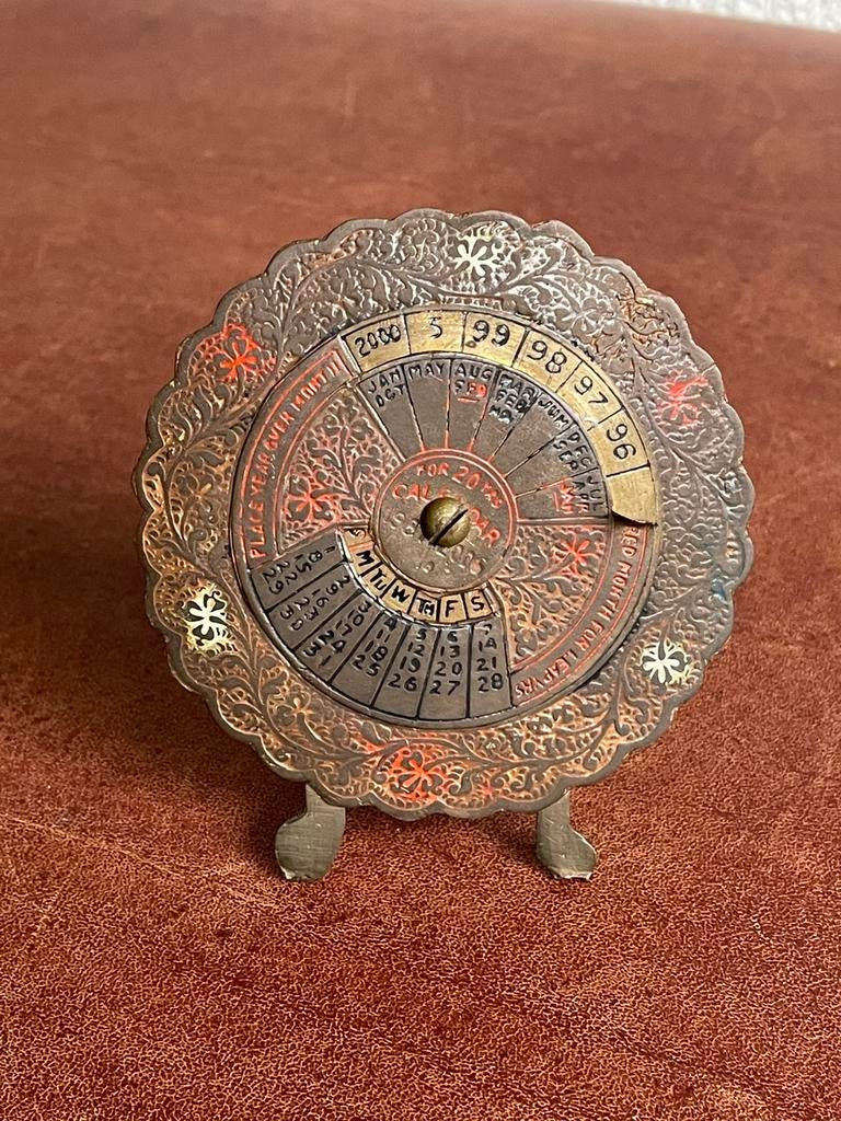 Kleine 20 jaar kalender (1986 - 2006) van messing, Antiek en Kunst, Curiosa en Brocante, Ophalen of Verzenden