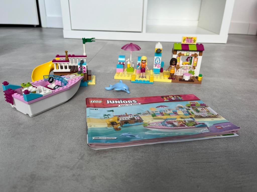 LEGO FRIENDS 10747 STRANDVAKANTIE MET STEPHANIE EN ANDREA, Ophalen of Verzenden, Zo goed als nieuw, Complete set, Lego