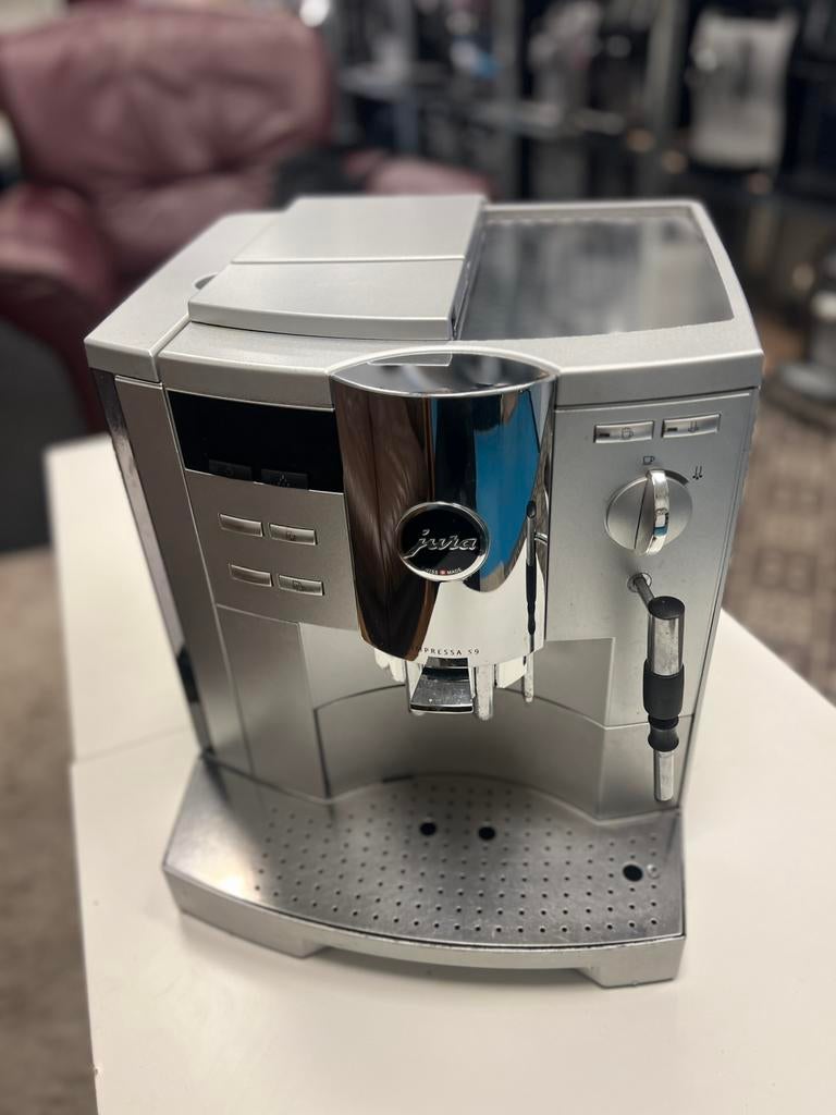 Jura s 9, Witgoed en Apparatuur, Koffiezetapparaten, Jura Elektroapparate AG, Info@jura.com, 10 kopjes of meer, Koffiemachine