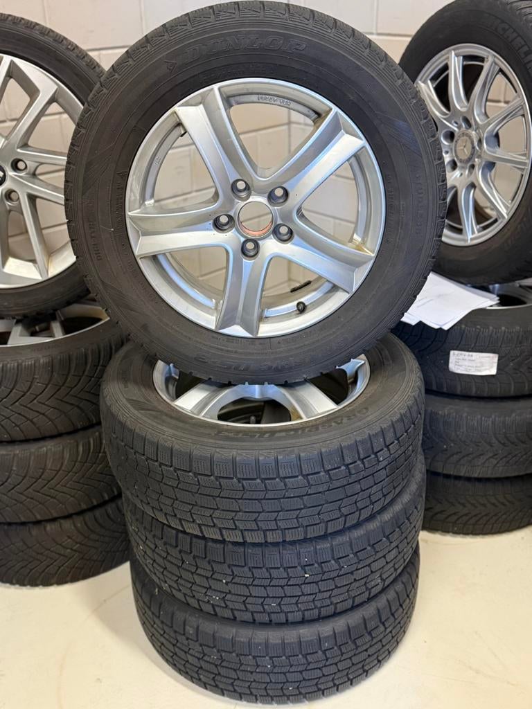 Skoda yeti velgen + winterbanden 215/60R16, Auto-onderdelen, Ophalen of Verzenden, 16 inch, 215 mm, Winterbanden