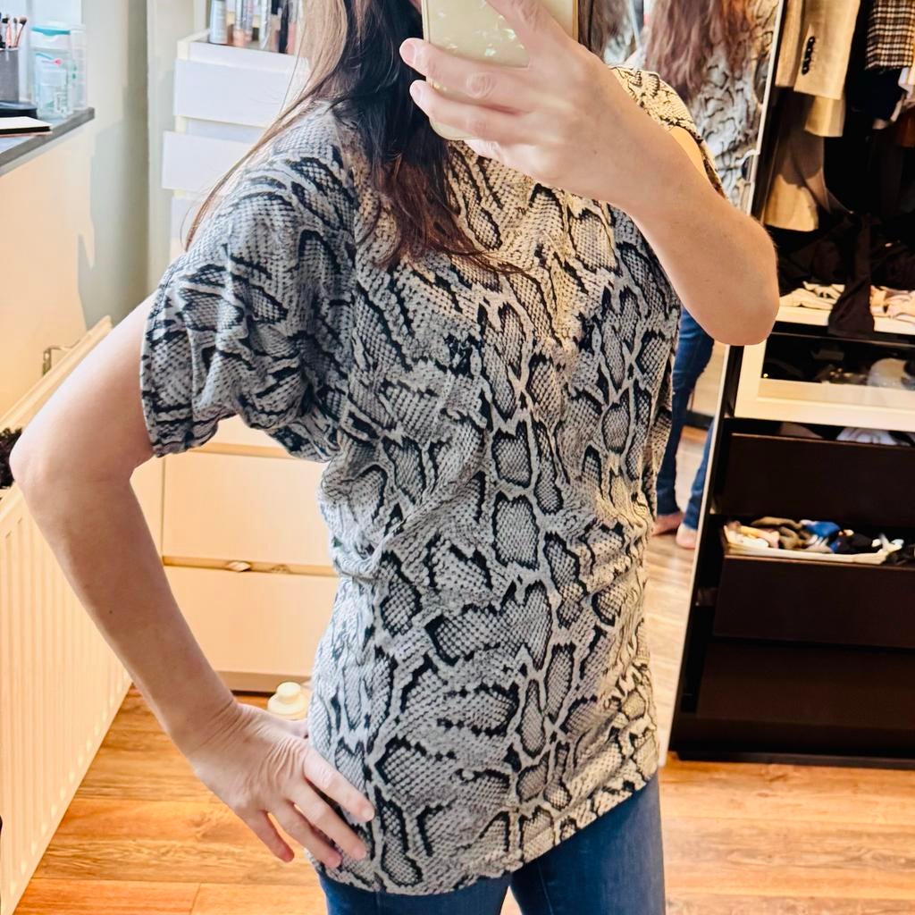 Stella McCartney Tijgerprint Shirt XS/S, Kleding | Dames, Tops, Bruin, Ophalen of Verzenden, Zo goed als nieuw, Korte mouw