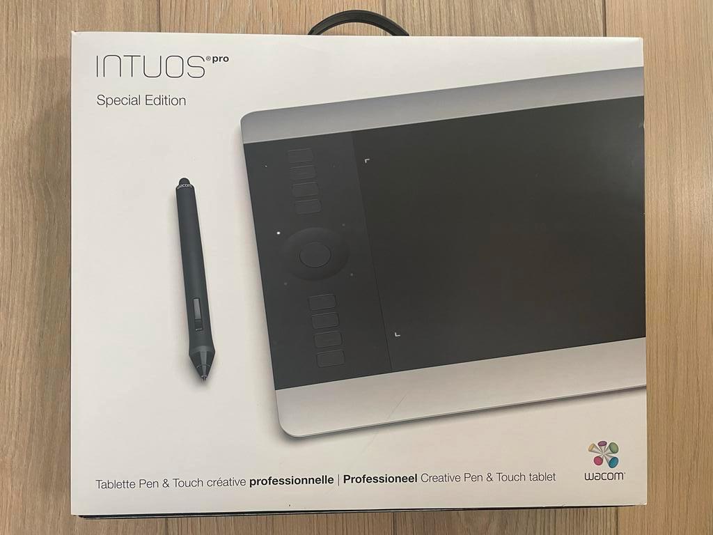 Wacom Intuos Pro Special Edition - Uitstekende staat, Computers en Software, Tekentablets, Multi-touch, Ophalen of Verzenden, Zo goed als nieuw
